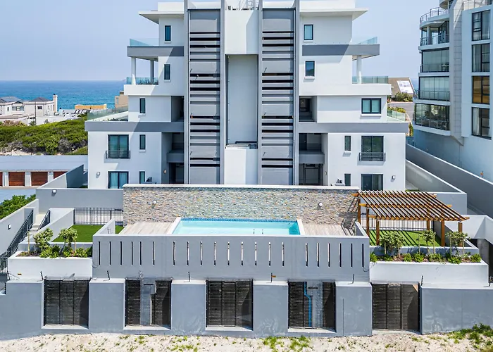 Luxury Beachfront Penthouse In Blouberg- 402 Azul